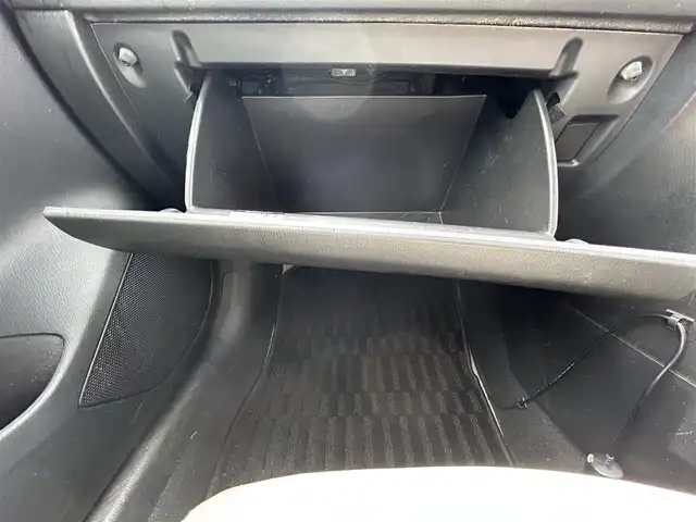 マツダ アテンザ セダン XD Lパッケージ 福岡県 2014(平26)年 9.1万km ディープクリスタルブルーマイカ ・ナビ/（BLUETOOTH/フルセグ/バックカメラ/DVD再生/・ワンオーナー/・スペアキー/・純正フロアマット/・パワーシート/・シートヒーター/・レザーシート/・レーンキープアシスト/・リアビークルモニタリングシステム/・アイドリングストップ/・ドアバイザー/・スマートキー/・保証書/・取扱説明書