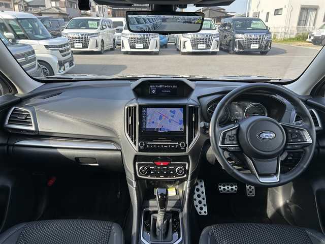 スバル フォレスター ハイブリッド アドバンス 兵庫県 2021(令3)年 1.7万km 茶 ディーラーOPナビ/BTオーディオ/CD/DVD再生機能/フルセグテレビ/デジタルインナーミラー/シートヒーター/ハンドルヒーター/ETC/純正ドライブレコーダー/レーダークルーズコントロール/LEDヘッドライト/ルーフレール
