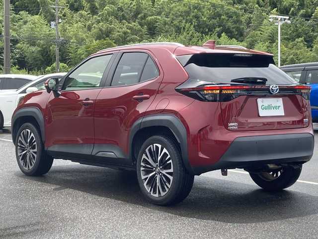 トヨタ ヤリスクロス ハイブリッド Z 佐賀県 2020(令2)年 4.8万km センシュアルレッドマイカ ワンオーナー/純正ディスプレイオーディオ/ナビキット/バックカメラ/プリクラッシュセーフティ/レーンディパーチャーアラート/オートハイビーム/アダプティブクルーズコントロール/クリアランスソナー/ブラインドスポットモニター/リアクロストラフィックアラート/電動パーキングブレーキ/オートブレーキホールド/ハーフレザーシート/シートヒーター/パワーシート/ETC2.0/ステアリングリモコン/AC100V/プッシュスタート/スマートキー/LEDヘッドライト/純正アルミホイール