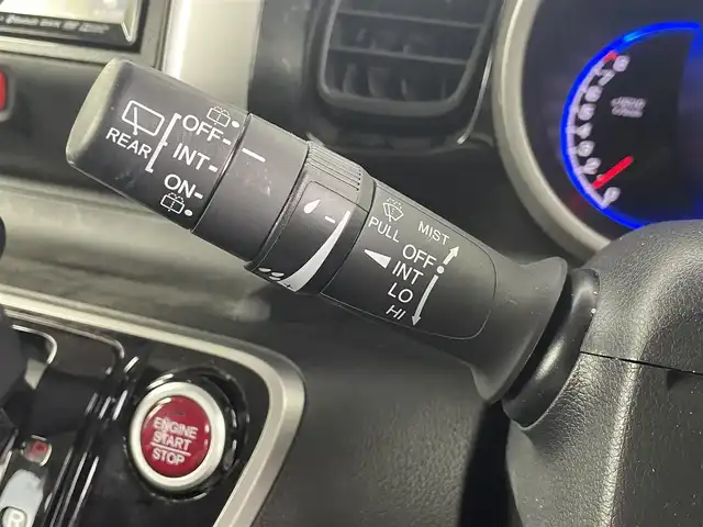 ホンダ Ｎ ＢＯＸ 2トーン カスタム SSパッケージ 埼玉県 2015(平27)年 5.9万km スマートブラック 社外ナビ　/　AM/FM/CD/DVD/BT /バックカメラ　/両側パワースライドドア　/前後ドライブレコーダー　/横滑り防止システム　/ステアリングリモコン/純正アルミホイール　/フロアマット　/フォグランプ　/キセノンヘッドライト/オートライト/ウィンカーミラー/ドアバイザー　/プッシュスタート/スマートキー