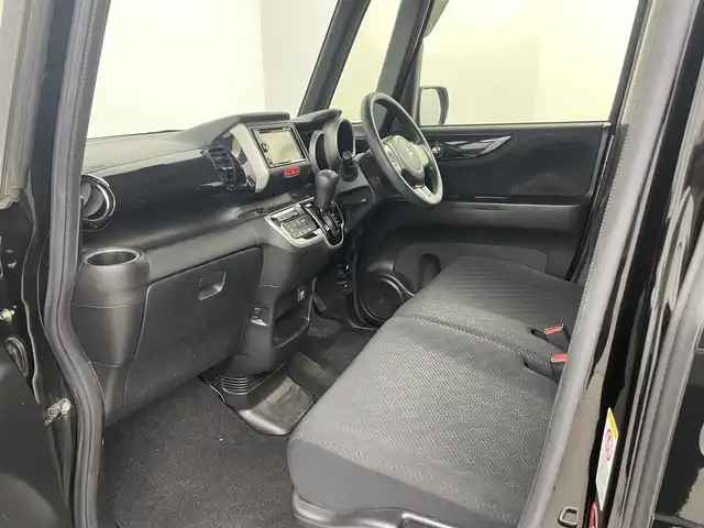 ホンダ Ｎ ＢＯＸ 2トーン カスタム SSパッケージ 埼玉県 2015(平27)年 5.9万km スマートブラック 社外ナビ　/　AM/FM/CD/DVD/BT /バックカメラ　/両側パワースライドドア　/前後ドライブレコーダー　/横滑り防止システム　/ステアリングリモコン/純正アルミホイール　/フロアマット　/フォグランプ　/キセノンヘッドライト/オートライト/ウィンカーミラー/ドアバイザー　/プッシュスタート/スマートキー