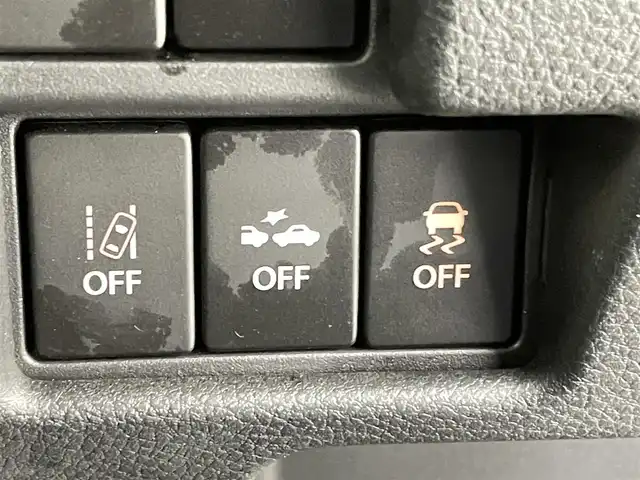 スズキ スペーシア カスタム HYBRID XS ターボ 千葉県 2020(令2)年 3.3万km ピュアホワイトパール/ブラック2トーン 禁煙車/スズキセーフティ サポート/・デュアルセンサーブレーキサポートII/・アダプティブクルーズコントロール/・車線維持支援機能/・後退時ブレーキサポート/・誤発進抑制機能/・後方誤発進抑制機能/・標識認識機能/・カラーヘッドアップディスプレイ/両側パワースライドドア/LEDオートライト/オートハイビーム/ハーフレザーシート/シートヒーター/純正15インチアルミホイール/アイドリングストップ/USBポート/プッシュスタート/スマートキー