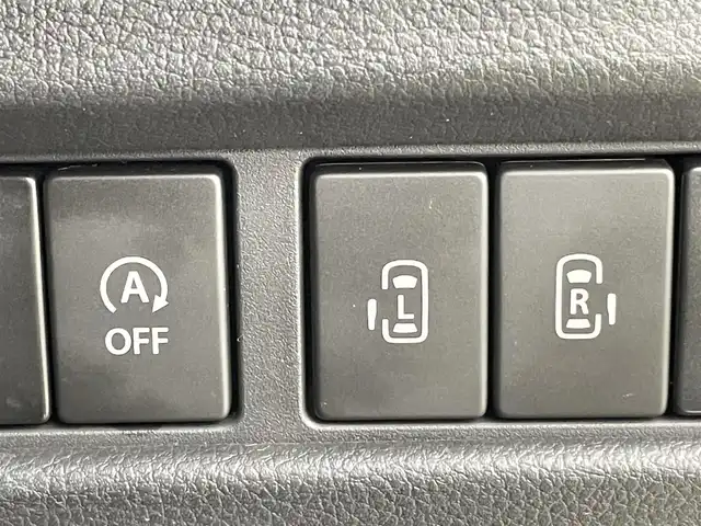 スズキ スペーシア カスタム HYBRID XS ターボ 千葉県 2020(令2)年 3.3万km ピュアホワイトパール/ブラック2トーン 禁煙車/スズキセーフティ サポート/・デュアルセンサーブレーキサポートII/・アダプティブクルーズコントロール/・車線維持支援機能/・後退時ブレーキサポート/・誤発進抑制機能/・後方誤発進抑制機能/・標識認識機能/・カラーヘッドアップディスプレイ/両側パワースライドドア/LEDオートライト/オートハイビーム/ハーフレザーシート/シートヒーター/純正15インチアルミホイール/アイドリングストップ/USBポート/プッシュスタート/スマートキー