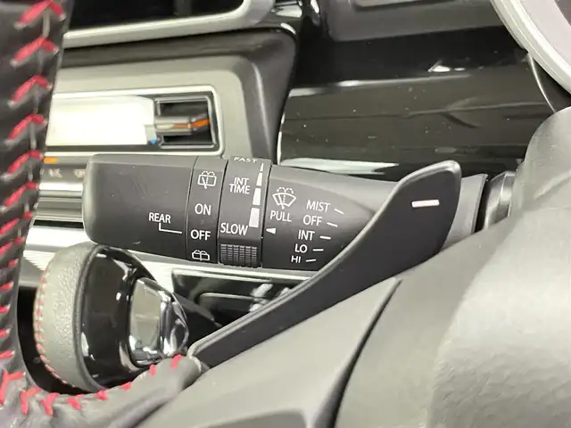 スズキ スペーシア カスタム HYBRID XS ターボ 千葉県 2020(令2)年 3.3万km ピュアホワイトパール/ブラック2トーン 禁煙車/スズキセーフティ サポート/・デュアルセンサーブレーキサポートII/・アダプティブクルーズコントロール/・車線維持支援機能/・後退時ブレーキサポート/・誤発進抑制機能/・後方誤発進抑制機能/・標識認識機能/・カラーヘッドアップディスプレイ/両側パワースライドドア/LEDオートライト/オートハイビーム/ハーフレザーシート/シートヒーター/純正15インチアルミホイール/アイドリングストップ/USBポート/プッシュスタート/スマートキー