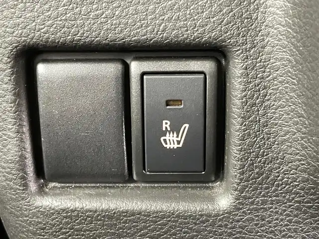 スズキ スペーシア カスタム HYBRID XS ターボ 千葉県 2020(令2)年 3.3万km ピュアホワイトパール/ブラック2トーン 禁煙車/スズキセーフティ サポート/・デュアルセンサーブレーキサポートII/・アダプティブクルーズコントロール/・車線維持支援機能/・後退時ブレーキサポート/・誤発進抑制機能/・後方誤発進抑制機能/・標識認識機能/・カラーヘッドアップディスプレイ/両側パワースライドドア/LEDオートライト/オートハイビーム/ハーフレザーシート/シートヒーター/純正15インチアルミホイール/アイドリングストップ/USBポート/プッシュスタート/スマートキー