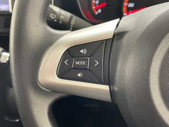 トヨタ タンク G S 沖縄県 2017(平29)年 6万km マゼンタベリーマイカM 純正ナビ（NSCD-W66）/（フルセグTV　CD　Bluetooth　SD）/クルーズコントロール/プッシュスタート/スマートキー/アイドリングストップ/両側パワースライドドア/オートライト/オートエアコン/純正フロアマット