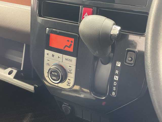 トヨタ タンク G S 沖縄県 2017(平29)年 6万km マゼンタベリーマイカM 純正ナビ（NSCD-W66）/（フルセグTV　CD　Bluetooth　SD）/クルーズコントロール/プッシュスタート/スマートキー/アイドリングストップ/両側パワースライドドア/オートライト/オートエアコン/純正フロアマット