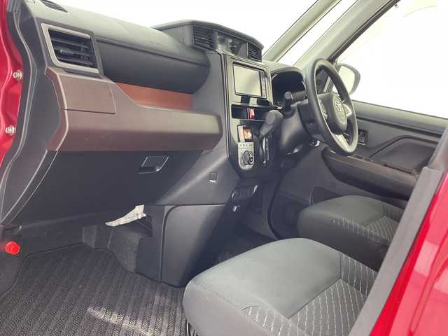 トヨタ タンク G S 沖縄県 2017(平29)年 6万km マゼンタベリーマイカM 純正ナビ（NSCD-W66）/（フルセグTV　CD　Bluetooth　SD）/クルーズコントロール/プッシュスタート/スマートキー/アイドリングストップ/両側パワースライドドア/オートライト/オートエアコン/純正フロアマット