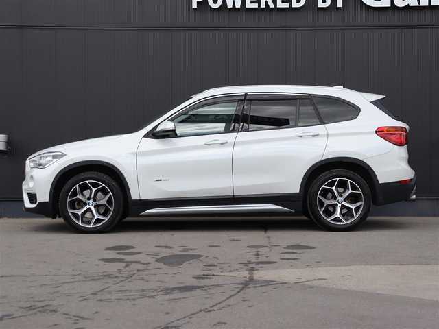 ＢＭＷ Ｘ１ xDrive 18d xライン 長野県 2018(平30)年 4.9万km パール ハーフレザーシート　/純正ナビ　/バックカメラ　/ヘッドアップＤ　/ＡＣＣ　/衝突軽減Ｂ　/レーンディパチャーＷ　/パーキングアシスト　/コンフォートアクセス　/シートヒーター　/パワーバックドア　/純正１８ＡＷ