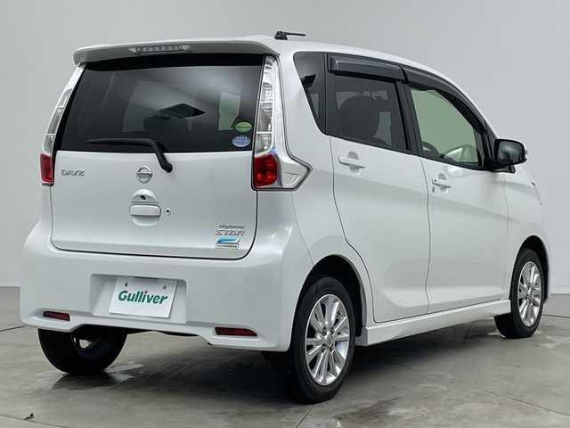 日産 デイズ ハイウェイスターX 新潟県 2014(平26)年 3.3万km ホワイトパール 純正ナビ（MC314D-W)/・CD/DVD/SD/・AUX/BT/バックカメラ/スマートキー/プッシュスタート/オートエアコン/アイドリングストップ/ウィンカーミラー/フォグライト/純正アルミ14インチ/革巻き付ステアリング/スペアキー1本/前後ドライブレコーダー/ETC