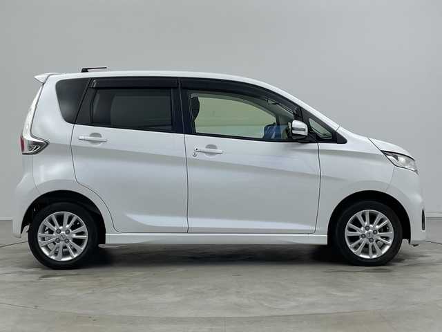 日産 デイズ ハイウェイスターX 新潟県 2014(平26)年 3.3万km ホワイトパール 純正ナビ（MC314D-W)/・CD/DVD/SD/・AUX/BT/バックカメラ/スマートキー/プッシュスタート/オートエアコン/アイドリングストップ/ウィンカーミラー/フォグライト/純正アルミ14インチ/革巻き付ステアリング/スペアキー1本/前後ドライブレコーダー/ETC