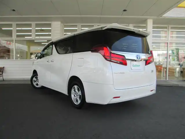 トヨタ アルファードハイブリット X 千葉県 2019(令1)年 6.1万km ホワイトパールクリスタルシャイン ワンオーナー/純正10インチナビ、フルセグTV/バックカメラ/オーディオ【CD/DVD/SD/BT】/純正12.1型フリップダウンモニター/LEDヘッドライト&LEDフォグ/純正16インチアルミホイール/ウィンカードアミラー/プリックラッシュセーフティ/レーンキープアシスト/レーダークルーズコントロール/クリアランスソナー/前後ドライブレコーダー/ビルトインETC2.0/バックドアイージークローザー/保証書/取扱説明書/スペアキー