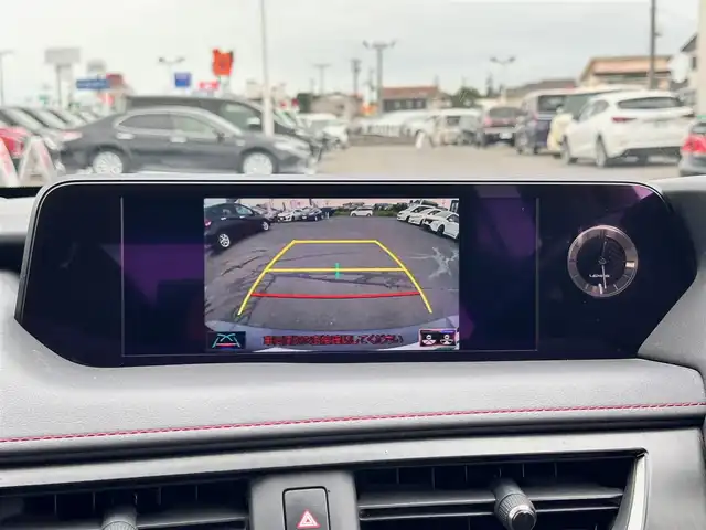 レクサス ＵＸ 250h Fスポーツ 宮城県 2019(平31)年 9.5万km グラファイトブラックガラスフレーク 3眼LEDヘッドランプ/・角型3眼LEDヘッドランプ/・アダプティブハイビームシステム/・ヘッドランプクリーナー/ブラインドスポットモニターセット/・ブラインドスポットモニター/・パーキングサポートブレーキ（後方接近車両）/シルバールーフレール/＝＝＝/Lexus Safety System +/・プリクラッシュセーフティ/・レーントレーシングアシスト/・レーダークルーズコントロール/・先行車発進告知機能/・ロードサインアシスト/パーキングサポートブレーキ（静止物）/純正SDナビ/【CD・DVD・SD・BT・USB・フルセグTV】/バックカメラ/純正ドライブレコーダー/パワーバックドア/ETC/L-tex（合皮）シート/シートヒーター・エアシート/パワーシート/ハンドルヒーター/ステアリングスイッチ/パドルシフト/LEDヘッドライト/LEDフォグ/オートライト/スマートキーX２/カードキー/純正18インチAW/W/サイド/カーテンエアバッグ