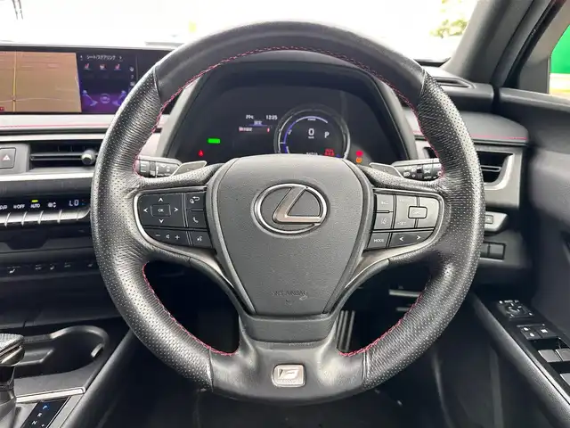 レクサス ＵＸ 250h Fスポーツ 宮城県 2019(平31)年 9.5万km グラファイトブラックガラスフレーク 3眼LEDヘッドランプ/・角型3眼LEDヘッドランプ/・アダプティブハイビームシステム/・ヘッドランプクリーナー/ブラインドスポットモニターセット/・ブラインドスポットモニター/・パーキングサポートブレーキ（後方接近車両）/シルバールーフレール/＝＝＝/Lexus Safety System +/・プリクラッシュセーフティ/・レーントレーシングアシスト/・レーダークルーズコントロール/・先行車発進告知機能/・ロードサインアシスト/パーキングサポートブレーキ（静止物）/純正SDナビ/【CD・DVD・SD・BT・USB・フルセグTV】/バックカメラ/純正ドライブレコーダー/パワーバックドア/ETC/L-tex（合皮）シート/シートヒーター・エアシート/パワーシート/ハンドルヒーター/ステアリングスイッチ/パドルシフト/LEDヘッドライト/LEDフォグ/オートライト/スマートキーX２/カードキー/純正18インチAW/W/サイド/カーテンエアバッグ