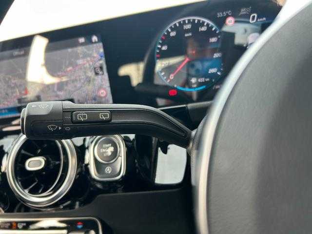 メルセデス・ベンツ Ｂ２００ｄ AMGライン 埼玉県 2020(令2)年 3.5万km モハーベシルバー ハーフレザーシート/シートヒーター/レーダーセーフティＰ/全方位カメラ/純正ナビゲーション/(Bluetooth/USB/フルセグ)/オートテールゲート/ＥＴＣ/アダプティブクルーズコントロール