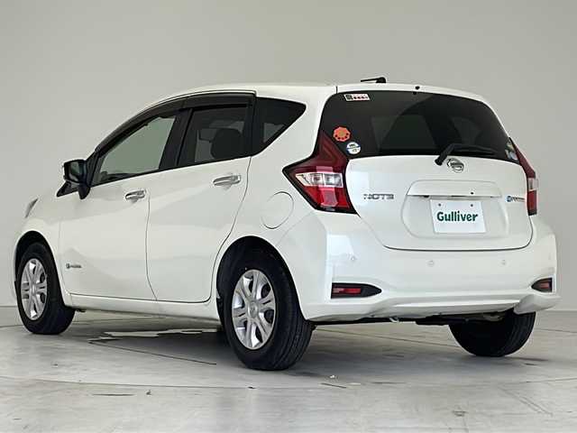 日産 ノート e－パワー X 愛知県 2017(平29)年 2.9万km ブリリアントホワイトパール 衝突軽減システム/純正SDナビ(SDなし）/フルセグ/CD/DVD/Bluetooth/バックカメラ/コーナーセンサー/オートライト/ドライブレコーダー/ETC/ステアリングスイッチ/スマートキー/プッシュスタート