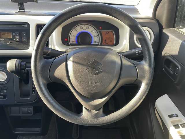 スズキ アルト L 山口県 2016(平28)年 7.2万km スペリアホワイト 純正CDチューナー/　AM/FM/AUX/リモコンキー/前席シートヒーター/アイドリングストップ/横滑り防止装置/ヘッドライトレベライザー/マニュアルエアコン/エネチャージ/純正ホイールキャップ/保証書・取説/スペアキー1本