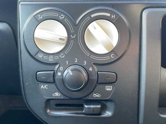 スズキ アルト L 山口県 2016(平28)年 7.2万km スペリアホワイト 純正CDチューナー/　AM/FM/AUX/リモコンキー/前席シートヒーター/アイドリングストップ/横滑り防止装置/ヘッドライトレベライザー/マニュアルエアコン/エネチャージ/純正ホイールキャップ/保証書・取説/スペアキー1本