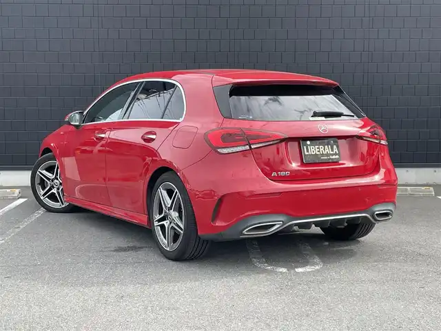 メルセデス・ベンツ Ａ１８０ スタイル AMGライン 埼玉県 2018(平30)年 4.2万km ジュピターレッド AMGライン18インチアルミ/ハーフブラックレザーシート/レッドステッチ/純正ナビテレビ/・MERCEDES me/・フルセグテレビ/アクティブレーンキープ/アクティブステアリング/ブラインドスポット/パークトロニック/パドルシフト/オートライト/ETC車載機/キーレスゴー/ドライブレコーダー（前後）