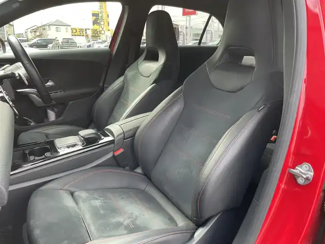 メルセデス・ベンツ Ａ１８０ スタイル AMGライン 埼玉県 2018(平30)年 4.2万km ジュピターレッド AMGライン18インチアルミ/ハーフブラックレザーシート/レッドステッチ/純正ナビテレビ/・MERCEDES me/・フルセグテレビ/アクティブレーンキープ/アクティブステアリング/ブラインドスポット/パークトロニック/パドルシフト/オートライト/ETC車載機/キーレスゴー/ドライブレコーダー（前後）