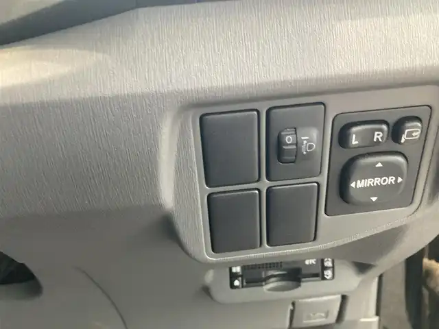 トヨタ プリウス S 福島県 2010(平22)年 13.2万km ブラック ワンオーナー車/純正ナビ/・AM＆FM/・DISC（CD＆DVD）/・SD/・ワンセグTV/・Bt/・AUX/オートライト/純正ビルトインETC/ステアリングボタン/電動格納ミラー/プッシュスタートボタン/ハロゲンライト/フォグランプ/荷台トノカバー/センターコンソール/純正フロアマット/純正ドアバイザー