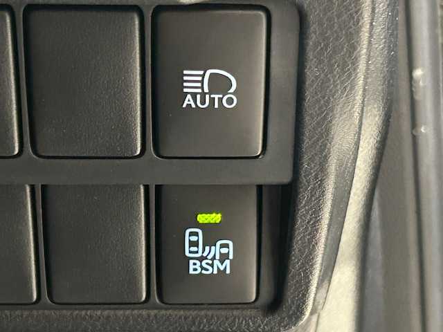 レクサス ＩＳ 300 Fスポーツ 宮城県 2018(平30)年 5.4万km グラファイトブラックガラスフレーク レクサスセーフティーシステム＋/・プリクラッシュセーフティシステム/・レーンディパーチャーアラート＆キーピングアシスト/・レーダークルーズコントロール/・オートマチックハイビーム/・プロアクティブドライビングアシスト/・発進遅れ告知機能/・ロードサインアシスト/・ブラインドスポットモニター/・レーンキープアシスト/純正ナビ/・フルセグTV/Bluetooth/CD/DVD/AUX/・バックカメラ/・純正ビルドインETC2.0/・ドライブレコーダー/アイドリングストップ/革巻きステアリング/・ステアリングスイッチ/・パドルシフト/・ステアリングヒーター/レザーシート/・パワーシート（運転席＋助手席）/・エアシート（運転席＋助手席）/・シートヒーター（運転席＋助手席）/・シートメモリー（運転席）/プッシュスタート/・スマートキー/・スペアキー1本/LEDヘッドライト/・オートライト/純正18インチアルミホイール/純正フロアマット