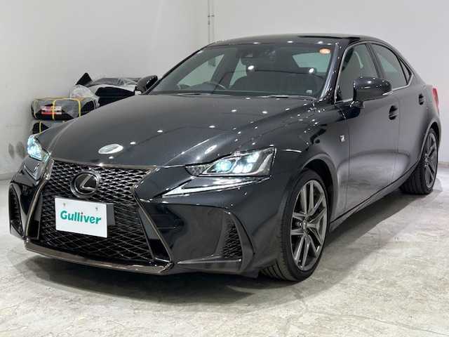 レクサス ＩＳ 300 Fスポーツ 宮城県 2018(平30)年 5.4万km グラファイトブラックガラスフレーク レクサスセーフティーシステム＋/・プリクラッシュセーフティシステム/・レーンディパーチャーアラート＆キーピングアシスト/・レーダークルーズコントロール/・オートマチックハイビーム/・プロアクティブドライビングアシスト/・発進遅れ告知機能/・ロードサインアシスト/・ブラインドスポットモニター/・レーンキープアシスト/純正ナビ/・フルセグTV/Bluetooth/CD/DVD/AUX/・バックカメラ/・純正ビルドインETC2.0/・ドライブレコーダー/アイドリングストップ/革巻きステアリング/・ステアリングスイッチ/・パドルシフト/・ステアリングヒーター/レザーシート/・パワーシート（運転席＋助手席）/・エアシート（運転席＋助手席）/・シートヒーター（運転席＋助手席）/・シートメモリー（運転席）/プッシュスタート/・スマートキー/・スペアキー1本/LEDヘッドライト/・オートライト/純正18インチアルミホイール/純正フロアマット