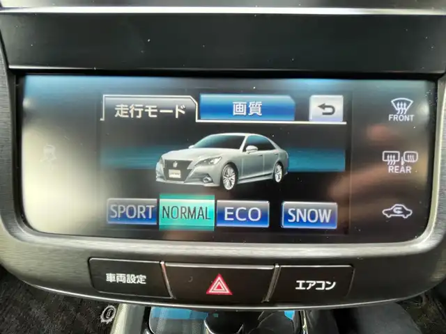 トヨタ クラウン アスリート S 東京都 2015(平27)年 6.8万km ホワイトパールクリスタルシャイン 純正HDDナビ/フルセグTV Bluetooth AM・FM/ムーンルーフ/黒革シート/パワーシート(前席)/シートヒーター/エアーシート/スーパーライブサウンドシステム/クルーズコントロール/左右独立温度調整エアコン(AAC)/エアコン吹き出し口スイング機能/SRSエアバッグ(前席）/スマートエントリー/スタートシステム/スペアキー/保証書＆取扱説明書