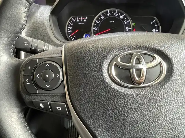 トヨタ ヴォクシー ZS 煌Ⅱ 岩手県 2017(平29)年 9.5万km ブラック ４WD/MTモード付AT/両側パワースライドドア/ETC2.0/プリクラッシュセーフティ/レーンアシスト/バックカメラ/アイドリングストップ/先行車発進告知機能/オールオートパワーウィンドウ/純正９インチナビ/フルセグTV/3列シート/電動格納ドアミラー/純正16インチアルミホイール/純正LEDヘッドライト/純正フロアマット/ステアリングスイッチ/スマートキー、プッシュスタート