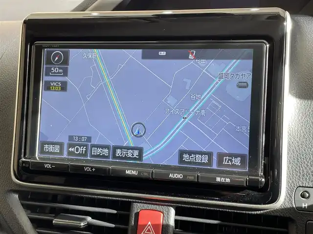 トヨタ ヴォクシー ZS 煌Ⅱ 岩手県 2017(平29)年 9.5万km ブラック ４WD/MTモード付AT/両側パワースライドドア/ETC2.0/プリクラッシュセーフティ/レーンアシスト/バックカメラ/アイドリングストップ/先行車発進告知機能/オールオートパワーウィンドウ/純正９インチナビ/フルセグTV/3列シート/電動格納ドアミラー/純正16インチアルミホイール/純正LEDヘッドライト/純正フロアマット/ステアリングスイッチ/スマートキー、プッシュスタート