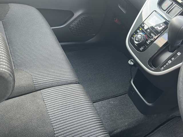 スバル ステラ カスタム R スマートアシスト 埼玉県 2017(平29)年 8.8万km 赤 (株)IDOMが運営する【じしゃロン熊谷店】の自社ローン専用車両になりますこちらは現金またはオートローンご利用時の価格です。自社ローンご希望の方は別途その旨お申付け下さい/純正ナビ　NMZK-W67DF/（フルセグTV/Bluetooth/CD/DVD/AM/FM）/ETC/全方位カメラ/スマートアシスト/・衝突警報機能/・衝突回避支援ブレーキ機能/・誤発進抑制機能/・車線逸脱抑制機能/アイドリングストップ/プッシュスタート/LEDオートヘッドライト/運転席シートヒーター/フロアマット/純正ドアバイザー/フォグランプ/ダブルエアバッグ/車両・ナビ取扱説明書/保証書