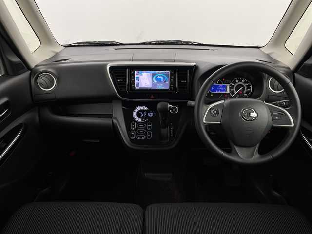 日産 デイズ ルークス ハイウェイスター Gターボ 新潟県 2018(平30)年 4.9万km ホワイトパール 4WD/純正メモリナビ/フルセグ/MJ118D-W/　CD/SD/Bluetooth/アラウンドビューカメラ/両側パワースライドドア/スマートキー×２/衝突被害軽減ブレーキ/LEDヘッドライト/オートライト/フォグランプ/オートハイビーム/レーンアシスト/電動格納式ミラー/革巻きステアリング