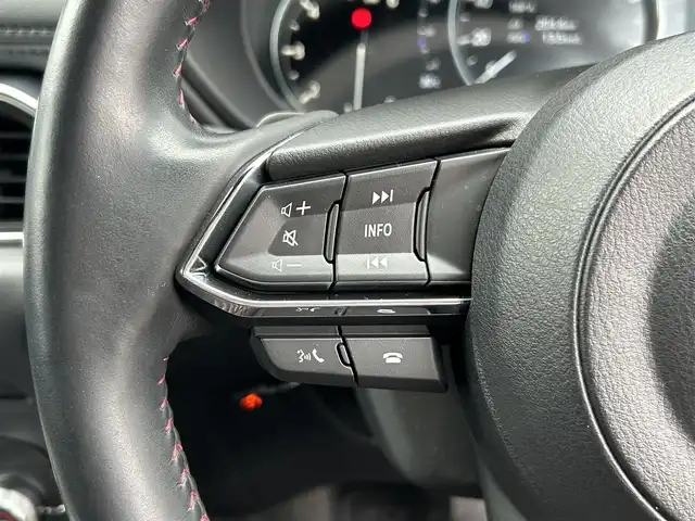 マツダ ＣＸ－５ XD スポーツアピアランス 島根県 2022(令4)年 3.4万km ジェットブラックマイカ ワンオーナー/純正ナビ　/(フルセグTV/ＤＶＤ再生/Ｂｌｕｅｔｏｏｔｈ接続)　/全方位カメラ　/ＢＯＳＥサウンドスピーカー/フリップダウンモニター(ALPINE)　　/前後ドライブレコーダー　/ＥＴＣ　/前席パワーシート/全席シートヒーター　/ステアリングヒーター/パドルシフト/電動パーキングブレーキ/レーダークルーズコントロール/前後コーナーセンサー/レーンアシスト/衝突軽減ブレーキ/横滑り防止装置/アイドリングストップ/スマートキー/プッシュスタート/純正LEDヘッドライト/純正19インチアルミホイール/純正フロアマット/保証書・取説・スペアキー1本/　
