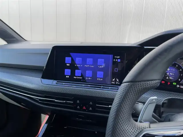フォルクスワーゲン ＶＷ ゴルフＲヴァリアント TSI 4モーション 道東・釧路十勝 2023(令5)年 1万km アトランティックブルーメタリック ワンオーナー/４WD/Volkswagen純正インフォテイメントシステム/バックカメラ/純正ETC2.0/プリクラッシュブレーキシステム/レーンキーピングアシスト/アダプティブクルーズコントロール/パークディスタンスコントロール/パークアシスト/ヘッドアップディスプレイ/R-Line専用ファブリック&マイクロフリースシート/フロントシートヒーティング/ステアリングヒーター/ワイヤレス充電/マトリクスLEDヘッドライト/オートハイビーム/純正19インチAW/純正フロアマット/取扱説明書/保証書
