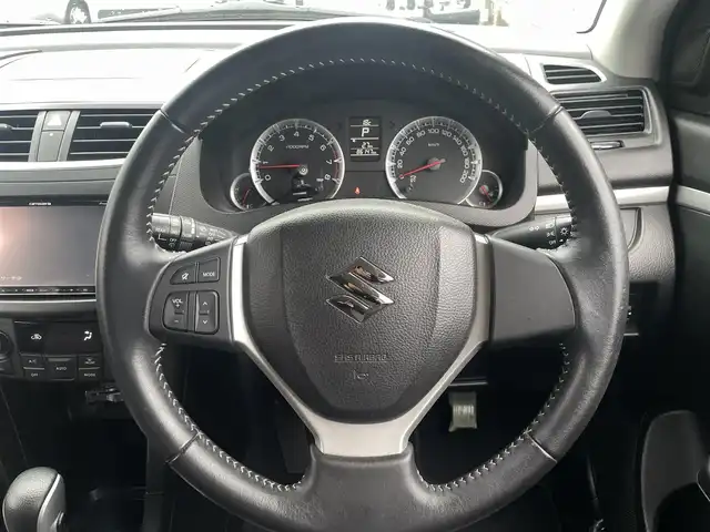 スズキ スイフト RS 宮崎県 2012(平24)年 8.7万km プレミアムシルバーメタリック 社外SDナビ（AVIC－MRZ09）/　AM FM CD DVD TV BT/ETC車載器/フォグランプ/純正エアロ/プッシュスタート/スマートキー/電動格納ミラー/ウィンカーミラー