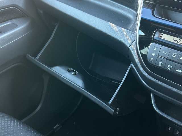 ホンダ Ｎ ＷＧＮ カスタム G Lパッケージ 千葉県 2017(平29)年 12.1万km プレミアムホワイトパールⅡ ナビＶＸＭ－１７４ＶＦＸｉ　ビルトインＥＴＣ　バックカメラ　フルセグテレビ　ＳＤ／ＤＶＤ／ＣＤ再生　Ｂｌｕｅｔｏｏｔｈ接続　電動格納ウインカーミラー　純正フロアマット　純正14インチアルミホイール