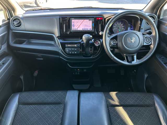 ホンダ Ｎ ＷＧＮ カスタム G Lパッケージ 千葉県 2017(平29)年 12.1万km プレミアムホワイトパールⅡ ナビＶＸＭ－１７４ＶＦＸｉ　ビルトインＥＴＣ　バックカメラ　フルセグテレビ　ＳＤ／ＤＶＤ／ＣＤ再生　Ｂｌｕｅｔｏｏｔｈ接続　電動格納ウインカーミラー　純正フロアマット　純正14インチアルミホイール