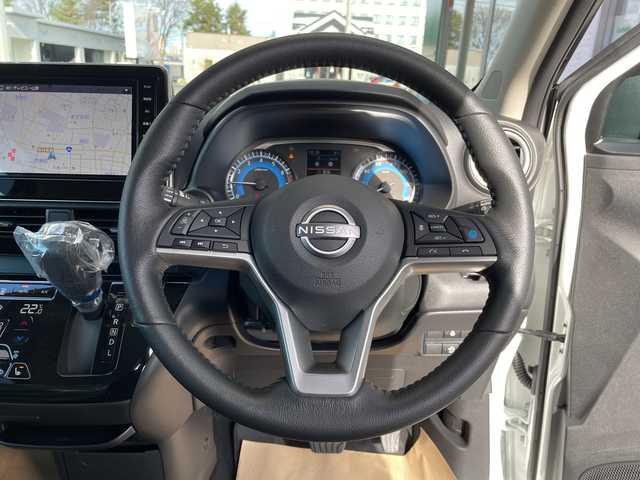 日産 デイズ HWS X プロパイロットED 道央・札幌 2025(令7)年 0.1千km ホワイトパール ・ワンオーナー/・４WD/・純正ナビ/フルセグ/AMFM/Bluetooth/・アラウンドビューモニター/・プロパイロット/・レーンキープアシスト/・エマージェンシーブレーキ/・ハイビームアシスト/・LEDヘッドライト/・ブラインドスポットワーニング/・前後クリアランスソナー/・標識検知機能/・先行車発進告知/・電子パーキング/・オートホールド/・ハンドルヒーター/・前席シートヒーター/・純正AW/・純正マット/・スペアキー1本/・保証書/・取扱説明書