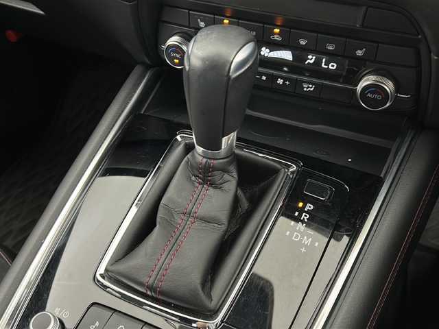 マツダ ＣＸ－８ XD ブラックトーンエディション 宮城県 2021(令3)年 5.7万km スノーフレイクホワイトパールマイカ i-ACTIVSENSE/・トラクションコントロールシステム/・アイ・ストップ/・クルージング＆トラフィック・サポート/・マツダ・レーダー・クルーズ・コントロール/・レーンキープ・アシスト・システム/ブラインドスポットモニター/ヘッドアップディスプレイ/全周囲カメラ/マツダコネクトナビ/・BT.USB/フルセグTV/電動リアゲート/1.2列目シートヒーター/パワーシート/ハーフレザーシート/シートメモリー/ステアリングヒーター/革巻きステアリング/ステアリングスイッチ/ETC/ドライブレコーダー（FR）/プッシュスタート/スマートキー/電動パーキングブレーキ/LEDヘッドライト/純正フロアマット/純正19AW/ロールサンシェード/オフロードトラクション/横滑り防止