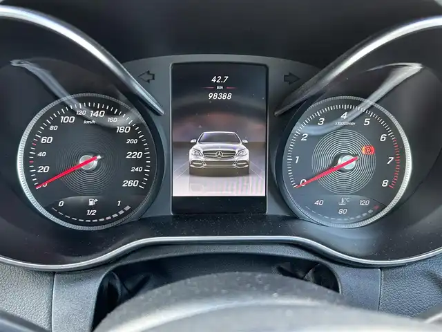 メルセデス・ベンツ Ｃ２００ アバンギャルド AMGライン 兵庫県 2016(平28)年 9.9万km ポーラホワイト ワンオーナー/純正HDDナビ/ワンセグテレビ/バックカメラ/アイドリングストップ/クルーズコントロール/プッシュスタート/センターコンソール/パドルシフト/パワーバックドア/純正ルフロアマット/前後コーナーセンサー/スマートキー/電動格納ミラー/純正アルミ18インチ
