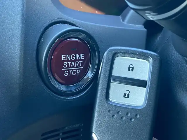 ホンダ ＣＲ－Ｚ α マスターレーベル 静岡県 2016(平28)年 6.7万km スマートブラック シティブレーキアクティブシステム/Hondaインターナビ/　　AM FM CD DVD Bluetooth USB /フルセグTV/バックモニター/ETC/シートヒーター/クルーズコントロール/電動パーキングブレーキ/6速MT/リアスポイラー/LEDヘッドライト/オートライト/純正17インチアルミホイール/電動格納ミラー/スマートキー/プッシュステート