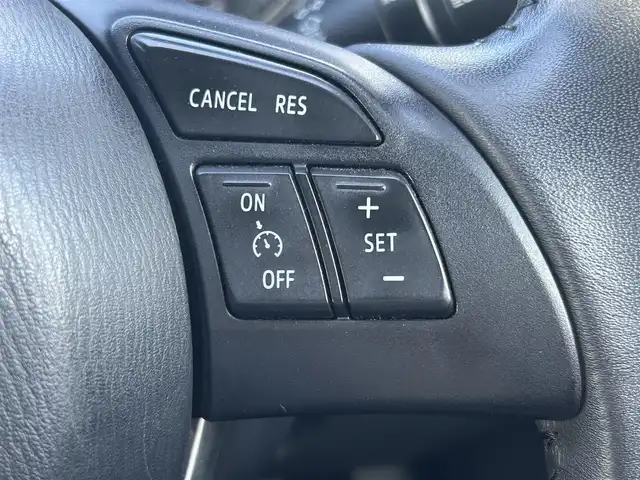 マツダ ＣＸ－５ XD 滋賀県 2012(平24)年 8.6万km ジールレッドマイカ 登録時走行距離：85529Km/ディーラーOP社外SDナビ/フルセグTV/Bluetooth/CD/DVD/SD/クルコン/アイドリングストップ/ETC/スマートキー/横滑り防止装置/盗難防止装置/衝突軽減システム/サイドブラインドモニター/キセノンヘッドライト/オートライト/ハロゲンフォグランプ/エンジンスタートボタン/スマートキー/純正アルミホイール/純正フロアマット