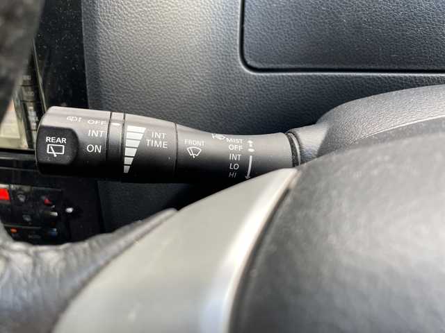 日産 セレナ ハイウェイスター S HV Vセレ 茨城県 2013(平25)年 11.6万km ブリリアントホワイトパール 純正ナビ/AM/FM/CD/DVD/USB/iPod/SD/ハンズフリー対応/フルセグTV/クルーズコントロール/バックモニター/アイドリングストップ/前後ドライブレコーダー/ETC/両側電動スライドドア/純正アルミホイール/純正フロアマット/横滑り防止装置