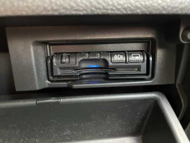 日産 セレナ ハイウェイスター S HV Vセレ 茨城県 2013(平25)年 11.6万km ブリリアントホワイトパール 純正ナビ/AM/FM/CD/DVD/USB/iPod/SD/ハンズフリー対応/フルセグTV/クルーズコントロール/バックモニター/アイドリングストップ/前後ドライブレコーダー/ETC/両側電動スライドドア/純正アルミホイール/純正フロアマット/横滑り防止装置