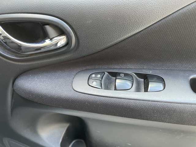 日産 セレナ ハイウェイスター S HV Vセレ 茨城県 2013(平25)年 11.6万km ブリリアントホワイトパール 純正ナビ/AM/FM/CD/DVD/USB/iPod/SD/ハンズフリー対応/フルセグTV/クルーズコントロール/バックモニター/アイドリングストップ/前後ドライブレコーダー/ETC/両側電動スライドドア/純正アルミホイール/純正フロアマット/横滑り防止装置