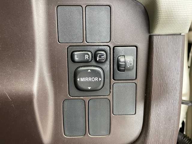 トヨタ パッソ プラスハナ 栃木県 2011(平23)年 5.3万km キナコメタリック SDナビ/（AM/FM/CD/ワンセグTV）/バックカメラ/ベンチシート/横滑り防止装置/フォグランプ/スマートキー/電動格納ミラー/純正フロアマット