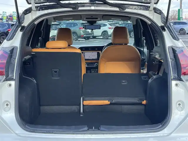 日産 キックス X ツートーンインテリアED 道央・札幌 2020(令2)年 6.9万km ブリリアントホワイトパール/ピュアブラック 2トーン 純正メーカーナビ/CD/DVD/BT/フルセグ/エマージェンシーブレーキ/横滑り防止装置/レーダークルーズコントロール/レーンキープアシスト/パーキングアシスト/バックカメラ/サイドカメラ/フロントカメラ/全方位カメラ/アラウンドビューモニター/ビルトインETC/ドライブレコーダー/EVMODE/DRAIVEMODE/前席シートヒーター/レザーシート/革巻きステアリング/ステアリングリモコン/電動パーキング/オートブレーキホールド/プッシュスタート/スマートキー/LEDヘッドライト/オートライト/フォグランプ/電動格納ミラー/ウィンカーミラー/純正フロアマット/ドアバイザー/ハンドルヒーター/純正AW付夏タイヤ積込/205/55/R17/2025年/山9mm