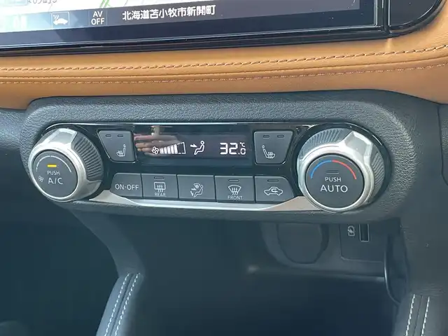 日産 キックス X ツートーンインテリアED 道央・札幌 2020(令2)年 6.9万km ブリリアントホワイトパール/ピュアブラック 2トーン 純正メーカーナビ/CD/DVD/BT/フルセグ/エマージェンシーブレーキ/横滑り防止装置/レーダークルーズコントロール/レーンキープアシスト/パーキングアシスト/バックカメラ/サイドカメラ/フロントカメラ/全方位カメラ/アラウンドビューモニター/ビルトインETC/ドライブレコーダー/EVMODE/DRAIVEMODE/前席シートヒーター/レザーシート/革巻きステアリング/ステアリングリモコン/電動パーキング/オートブレーキホールド/プッシュスタート/スマートキー/LEDヘッドライト/オートライト/フォグランプ/電動格納ミラー/ウィンカーミラー/純正フロアマット/ドアバイザー/ハンドルヒーター/純正AW付夏タイヤ積込/205/55/R17/2025年/山9mm