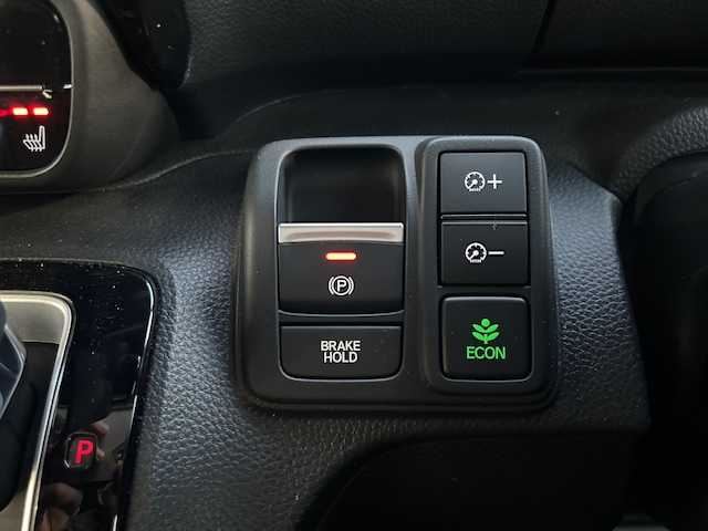 ホンダ Ｎ ＢＯＸ カスタム L 東京都 2022(令4)年 0.9万km プラチナホワイトパール ホンダセンシング/社外SDナビTV/パワースライドドア（助手席）/シートヒーター（前席）/LEDヘッドランプ/オートライト/ウレタン製ステアリングホイール/ステアリングスイッチ/ドライブレコーダー（前後）/衝突軽減ブレーキ/誤発信抑制機能/後方誤発信抑制機能/歩行者事故低減ステアリング/アダクティブクルーズコントロール/オートハイビーム/標識認識機能/路外逸脱抑制機能/ETC/ハーフシェイドフロントウィンドウ/ロールサンシェイド（後席左右）/ベンチシート（後席）/ISOFIX（後席）/チップアップシート/プラズマクラスター付オートエアコン/ドアバイザー/プッシュスタート/電動格納ドアミラー/スペアキー/保証書＆取扱説明書