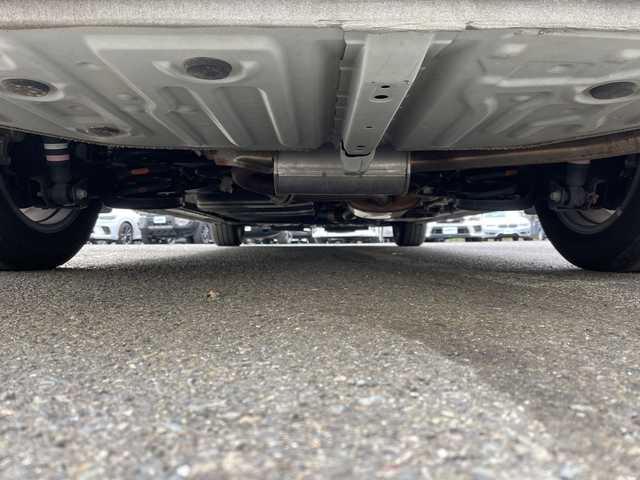 トヨタ ノア Si ダブルバイビーⅢ 神奈川県 2021(令3)年 3.7万km パール